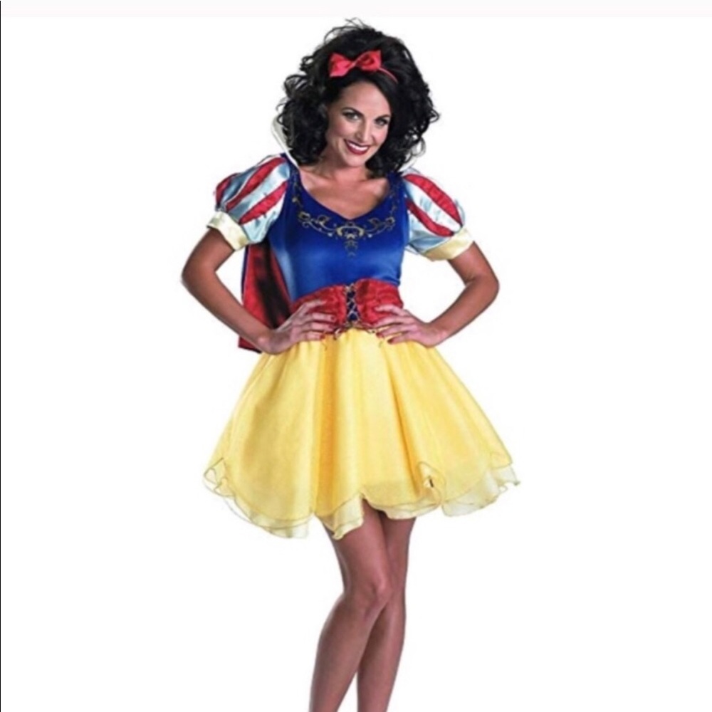 Snow White Halloween Costume